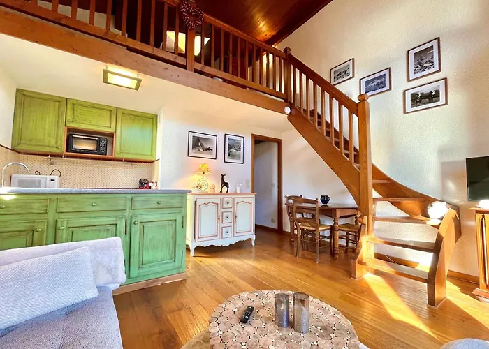 Joly Story Apartment *